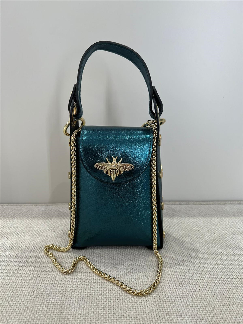 Borsa Laminata Piccola Con Apina E Tracollina Dorata - Divisione Chickster's cod. M3514 main:sha1=5be2ad2808c8826a89a19ccbdcaafd82618e9a92