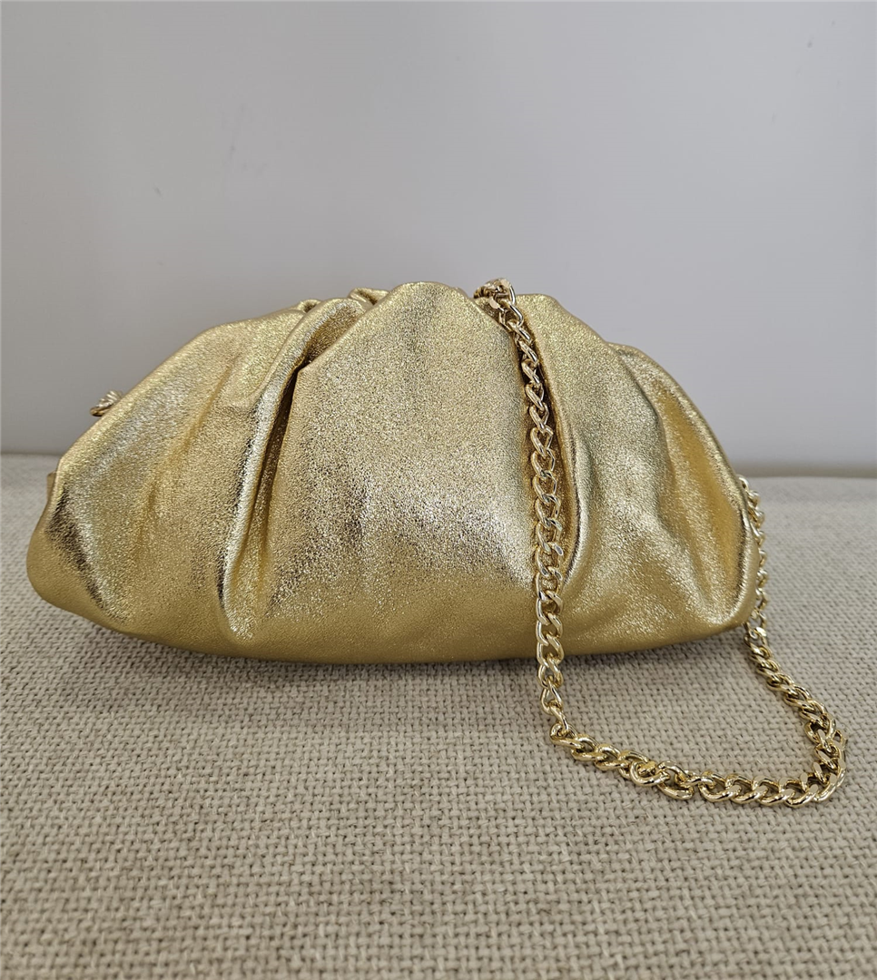Borsa Pasticcino Piccola Laminata Con Tracolla Dorata - Divisione Chickster's cod. M3540 main:sha1=66e706e7c962b31ea7f164272fa075fac9a91122