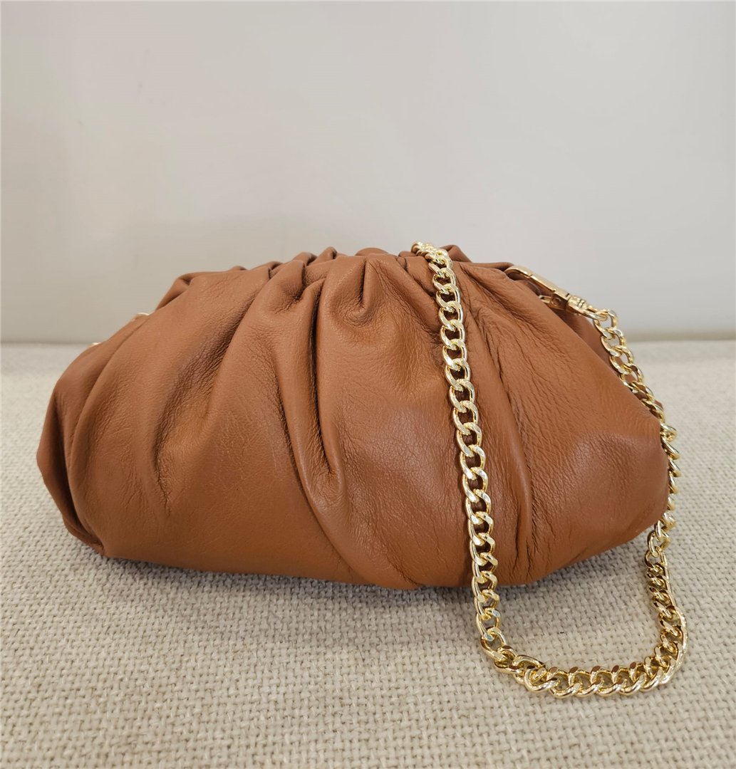 Borsa Pasticcino Piccola In Pelle Con Tracolla Dorata - Divisione Chickster's cod. M3541 main:sha1=dbc0c978bef8c187766f16e9449f995f633f9cc7
