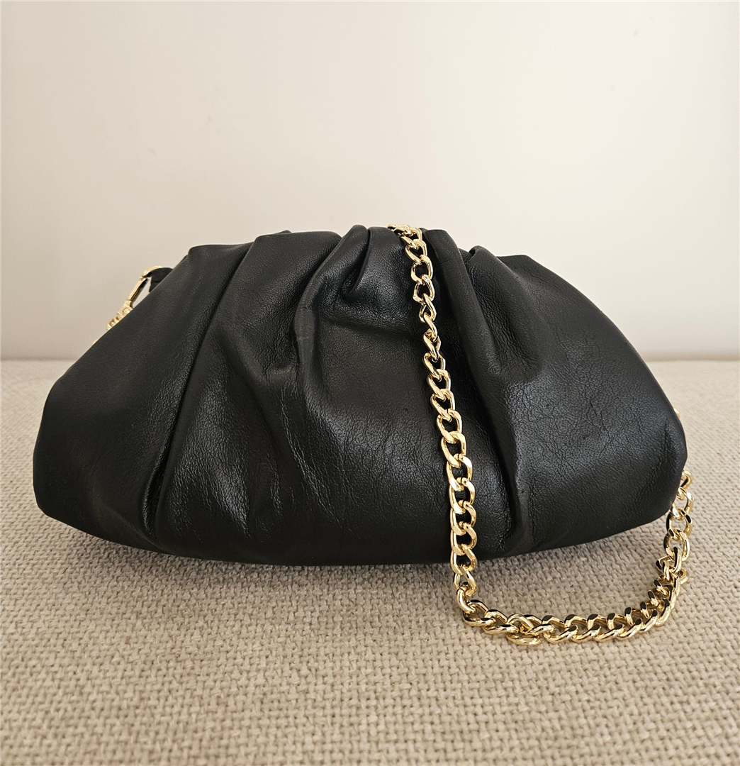 Borsa Pasticcino Piccola In Pelle Con Tracolla Dorata - Divisione Chickster's cod. M3541 main:sha1=5419b2de0c907c5efb112f826a861926966ff4d6