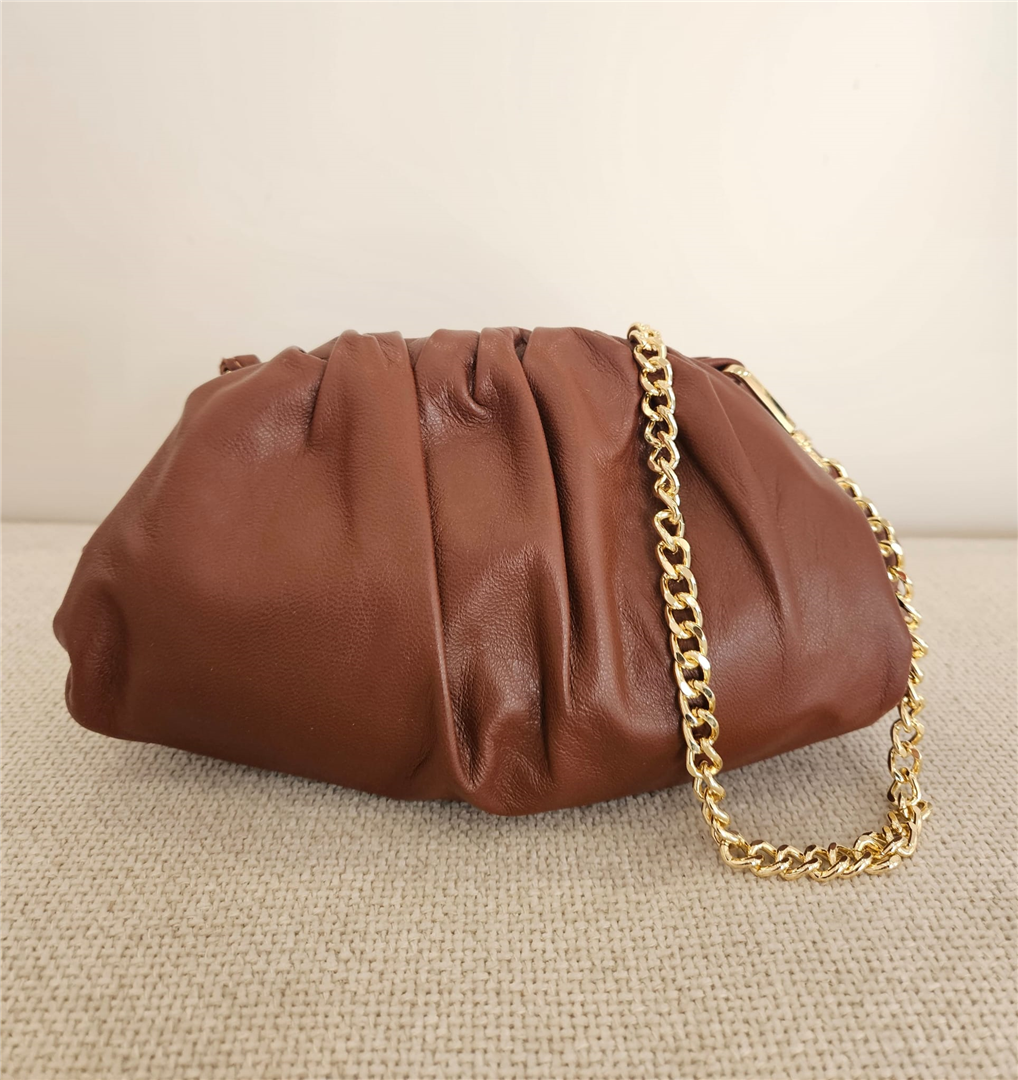 Borsa Pasticcino Piccola In Pelle Con Tracolla Dorata - Divisione Chickster's cod. M3541 main:sha1=d506a0d16b5713c10753fef899ef1b31aaca2869