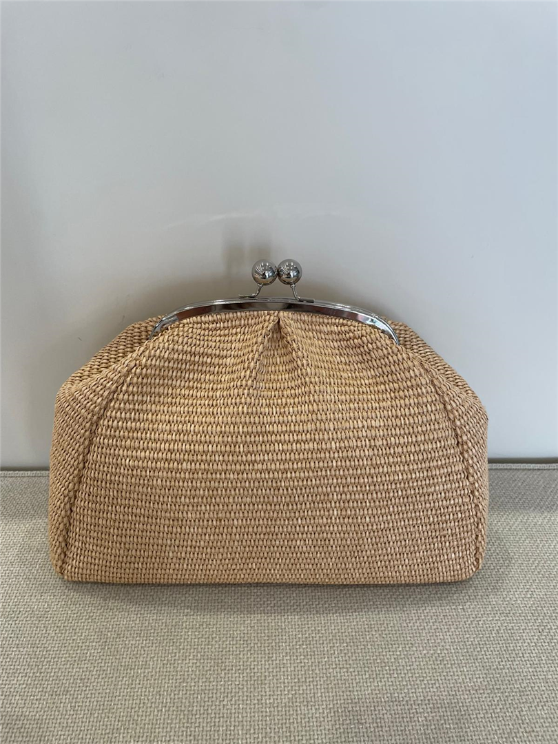 Borsa Pasticcino In Rafia Grande Con Tracolla Lung.34cm H24cm - Divisione Chickster's cod. M3544 main:sha1=d6ea94dc1befe5478b13d6291b765920586bfab0