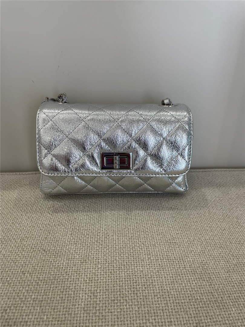 Borsa Gabriella Laminata Piccola Con Tracolla Lung. Cm21 H. 13cm - Divisione Chickster's cod. M3543 main:sha1=f751594405aac142793980c65817d5071519f242