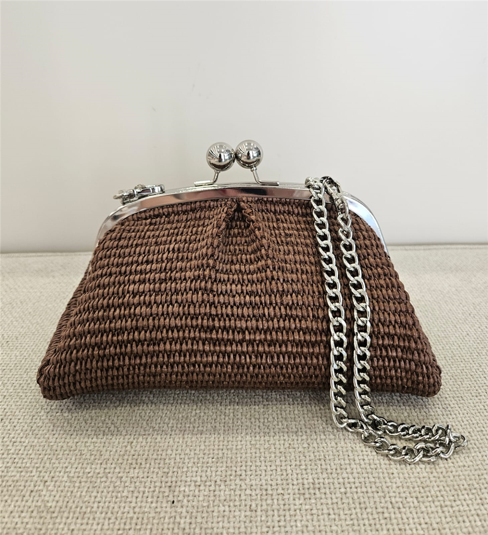Borsa Pasticcino In Rafia Piccola Con Tracolla Lung. 24cm H 13cm - Divisione Chickster's cod. M3545 main:sha1=d699eeb81185e800e8f888ac28c5b3c642a93cc1