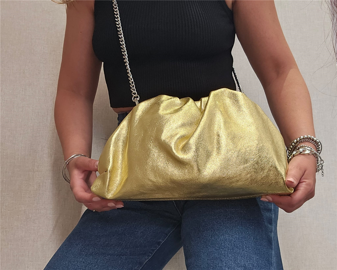 Borsa Pasticcino Grande Laminata Con Tracolla Argento E Pelle - Divisione Chickster's cod. M3539 main:sha1=1a1f48180b5928b30cc030c2287e275106da6701