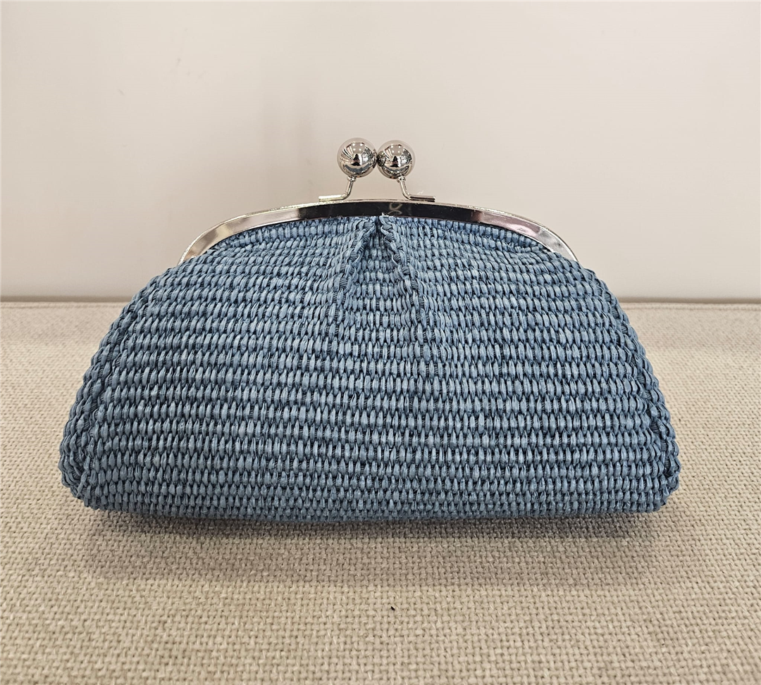 Borsa Pasticcino In Rafia Piccola Con Tracolla Lung. 24cm H 13cm - Divisione Chickster's cod. M3545 main:sha1=1635bbd76f32bd6227ad670ea8f2de0c432a403d