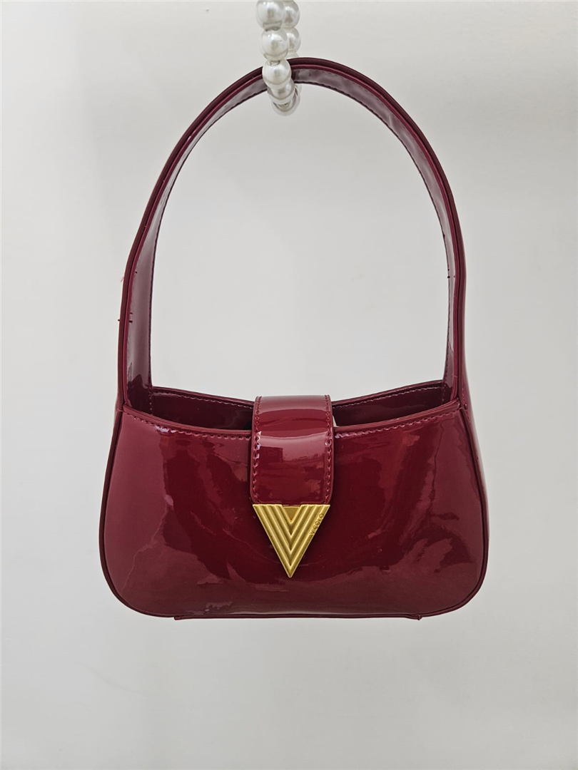 Borsa A Mano In Vernice Lung. Cm 19 H. Cm 11 - Vicolo cod. AS0028 main:sha1=5a9bac4231fe60bfc445794861baad00230a3ca1