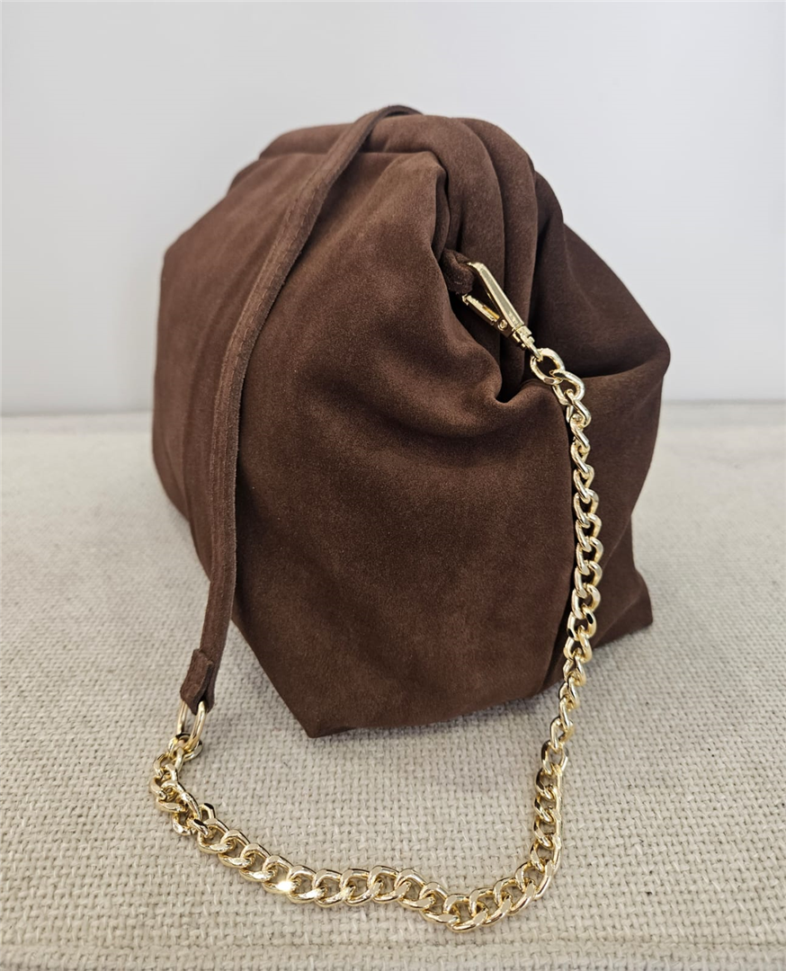 Borsa In Camoscio Con Tracolla Dorata Lung. Cm 26 H. Cm 22 - Divisione Chickster's cod. M3559 main:sha1=41e54517b490e2d095ebf323ecfdeb041cd4cda2