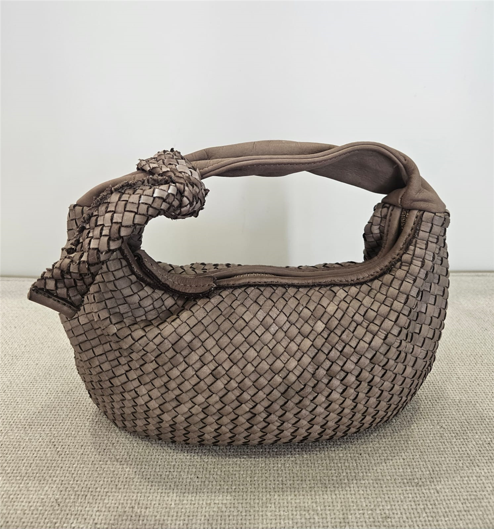 Borsa Pelle Intrecciata Piccola Lung. Cm 26 H.cm 16 - Divisione Chickster's cod. M3557 main:sha1=e03393b6a4ad8bd9f008918c8a9a5b0387db0413