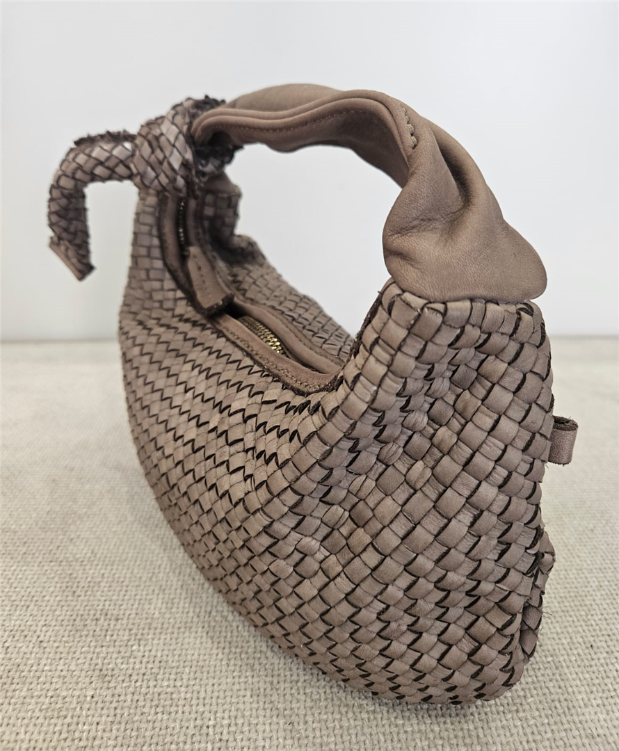 Borsa Pelle Intrecciata Piccola Lung. Cm 26 H.cm 16 - Divisione Chickster's cod. M3557 main:sha1=c9368b116e75d262bc7f748681d29cfd40153c15