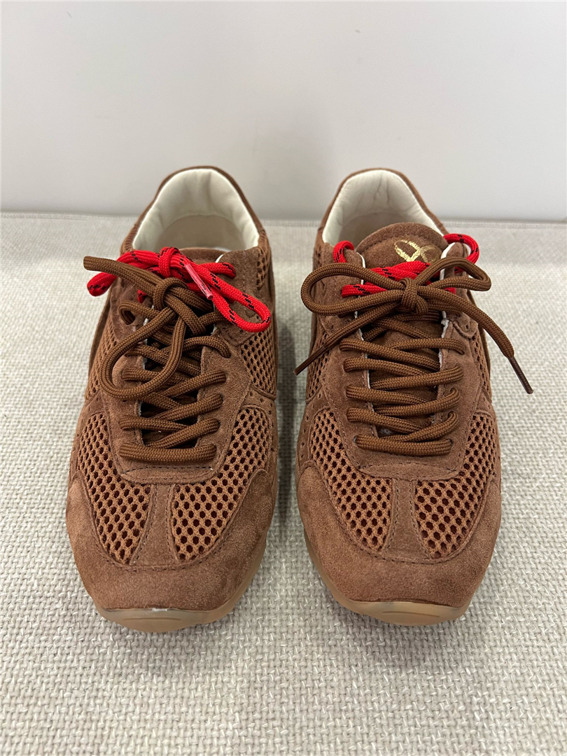 Ovye Sneakers In Camoscio Con Lacci Bicolore - Ovye' cod. 25/AM25003CRO main:sha1=14507fa3dabdf6d328dfd1ff98463f5a30d43a13