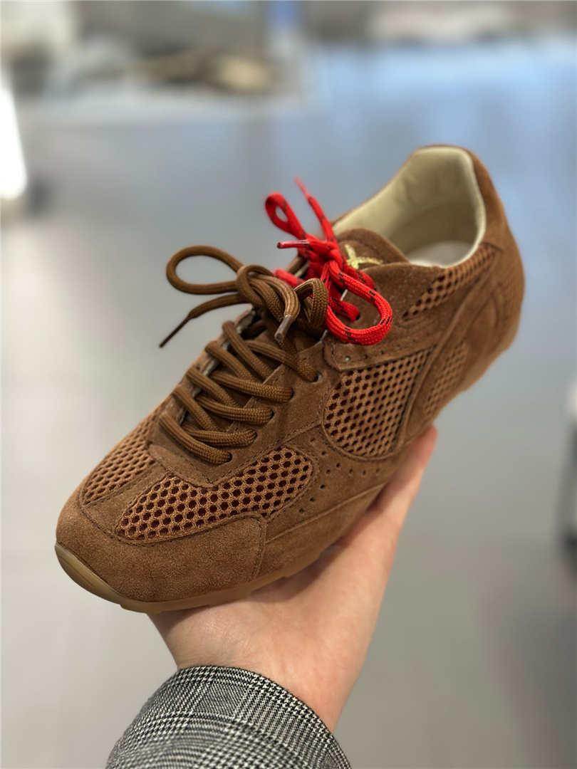 Ovye Sneakers In Camoscio Con Lacci Bicolore - Ovye' cod. 25/AM25003CRO main:sha1=85f4057e1ee8bfa07abddf721ae8321e890d06f0