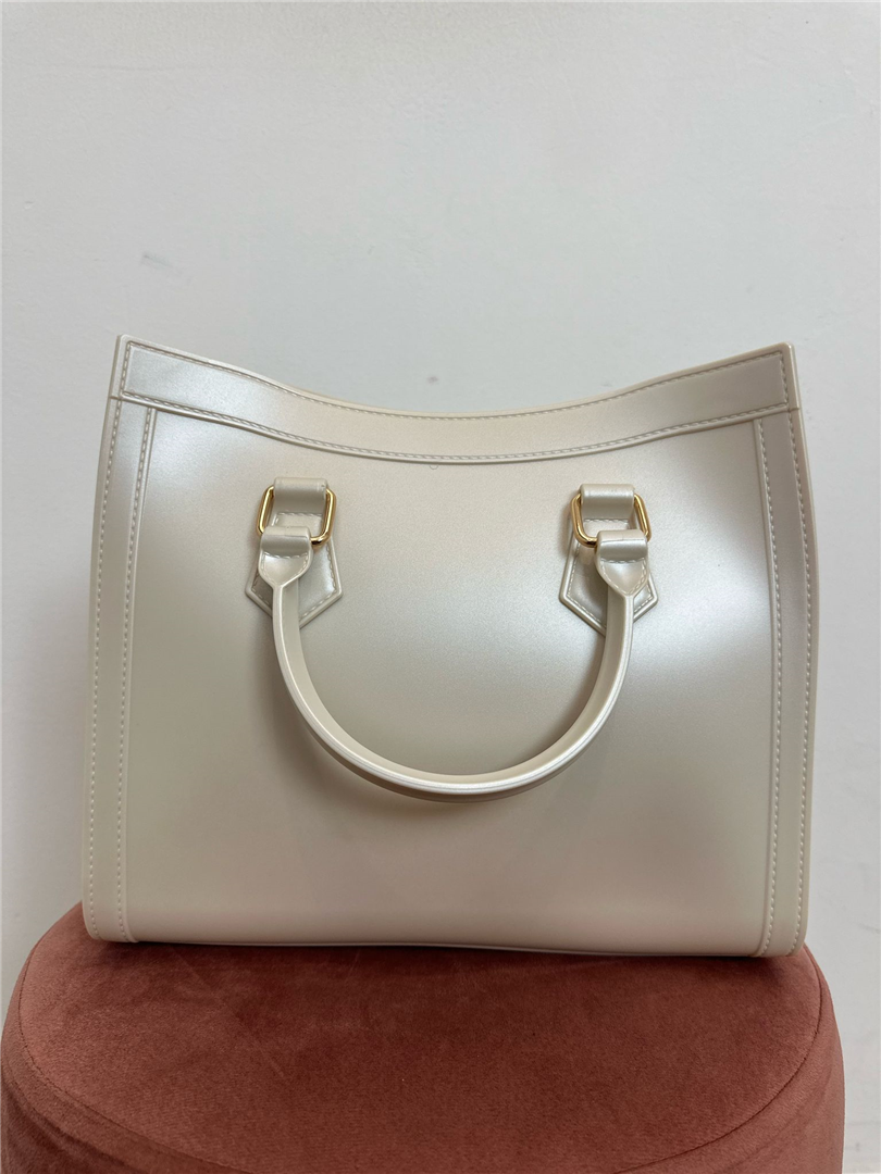 Handbag - Marc Ellis cod. FLAT WOOD M 25_ main:sha1=1ad2ff47067089ac392328298bb5cd603e95fceb