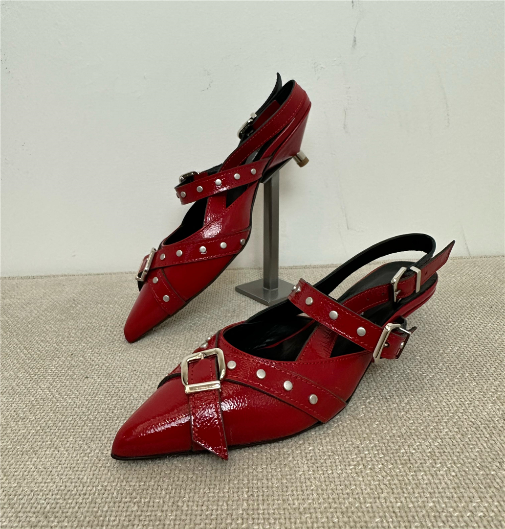 Slingback In Vernice Con Fibbie E Borchie - Via Mondana cod. CLO3 main:sha1=7cf66913a4ec32763e6e6cd726558c99f882a45f