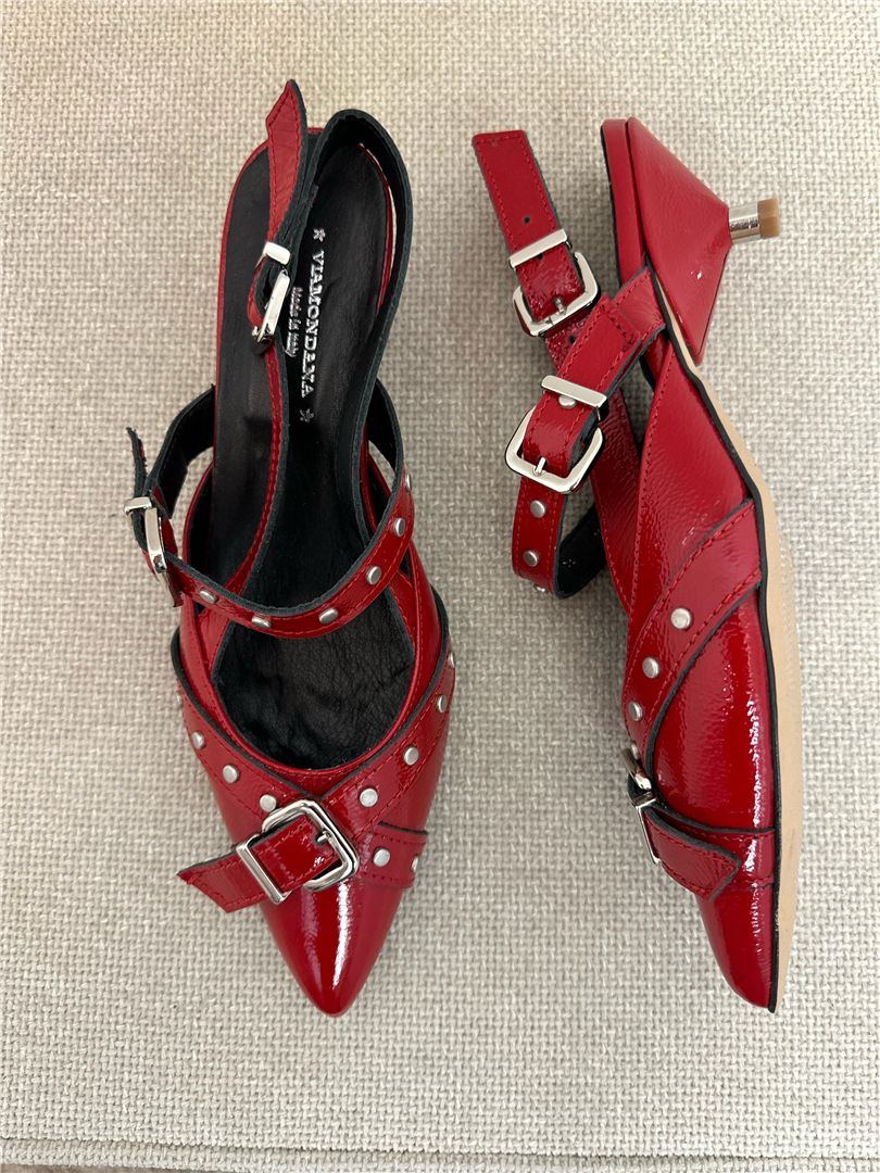Slingback In Vernice Con Fibbie E Borchie - Via Mondana cod. CLO3 main:sha1=e218fc467c028bb56cb30427be4ff03c048e6630