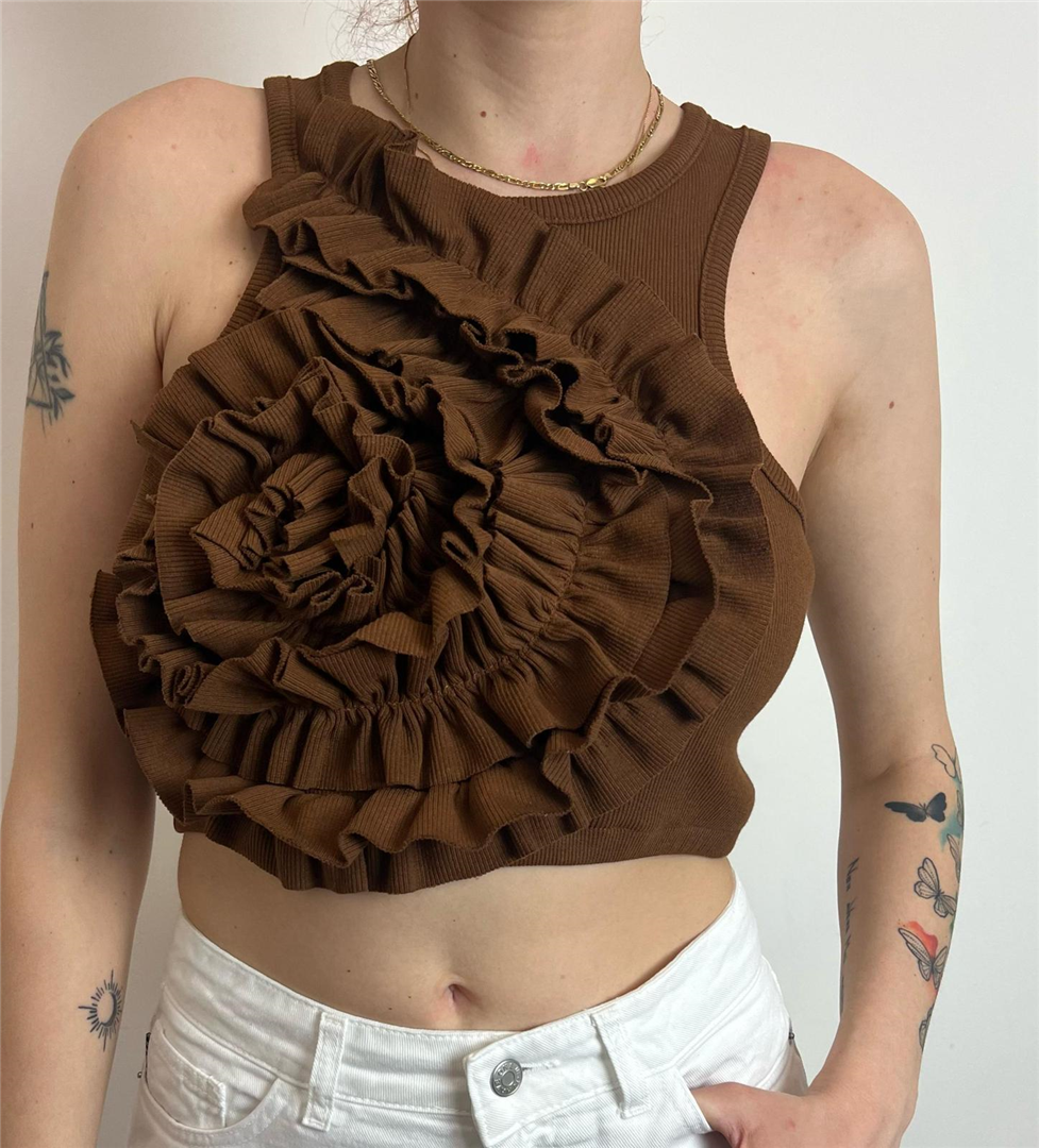 Top Crop Con Rosa Grande Rilievo Davanti - Haveone cod. RMA_N056 main:sha1=e78c5f9ad2fe05aaba25e74d347048d7bb542e56
