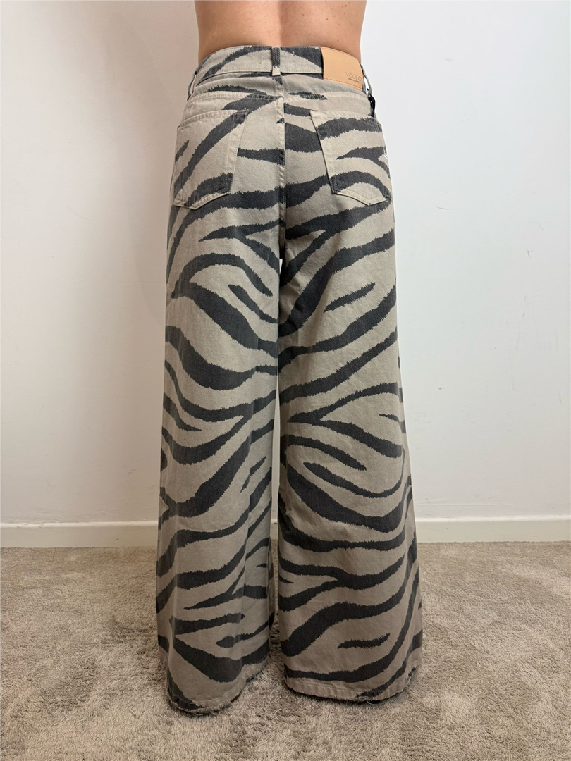 Jeans Mirna Fantasia Zebrata - Vicolo cod. DD5369 main:sha1=184b28a0473c69dbea6ad7801003aed38742cc34