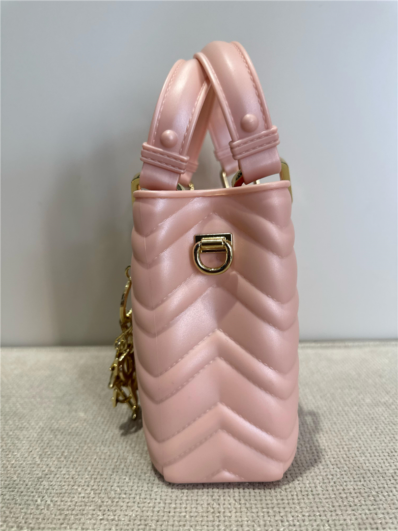 _handbag Con Charms L. Cm 19 H. Cm 14 - Marc Ellis cod. FLAT KRISSYSWAVE main:sha1=5ca8f36056ed9e8c2d9086dc1047f87faa745a49
