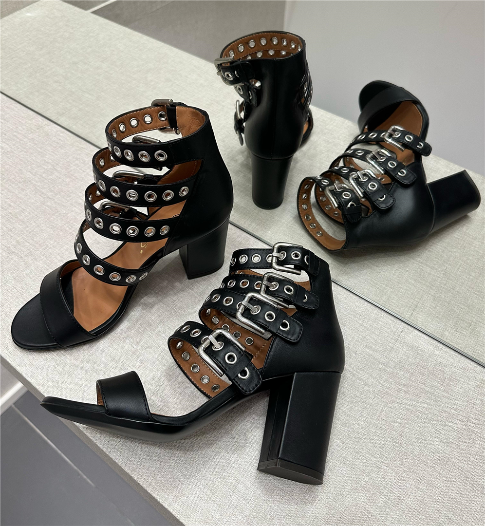 Via Roma15 Sandalo In Pelle 100% Con 4 Cinturini Fibbie E Occhielli - Via Roma 15 cod. 2332 main:sha1=6603c238648d4801464e62e124d77a2d24e903d0