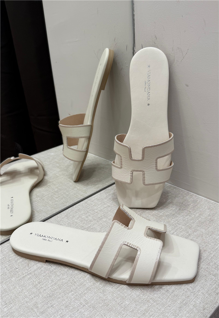 Sandalo Con Fascia Bi Color - Via Mondana cod. CRISTINA main:sha1=933bede9abba2b8f3bf0fad05a4fbe6527e92153