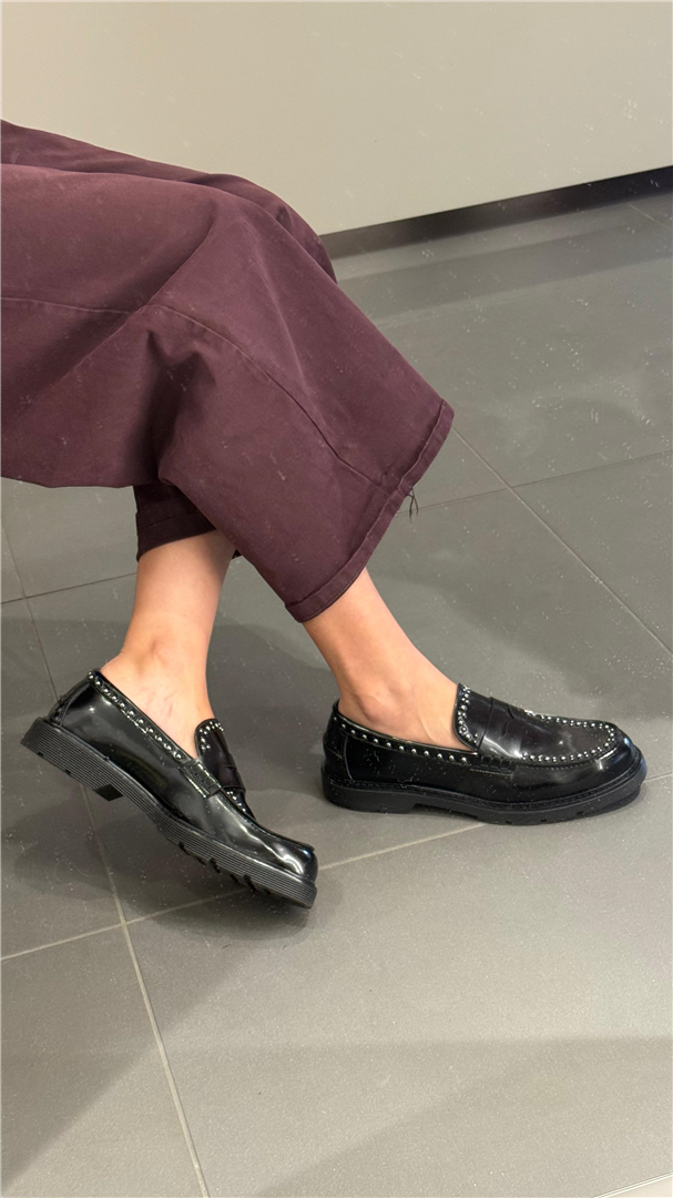 Ovye Mocassino In Pelle Con Borchie - Ovye' cod. 25/LFASTRY030BOS main:sha1=0fba13719709580a00b5c032a9bb90744b64910d