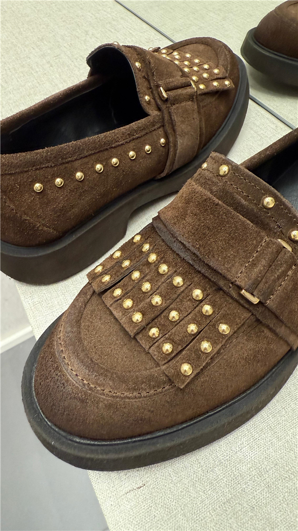 Mocassino Camoscio Con Frange E Borchie - Via Mondana cod. VMD15CAM main:sha1=8798175184f1eab98cb3091da85faa66e69bb4e8