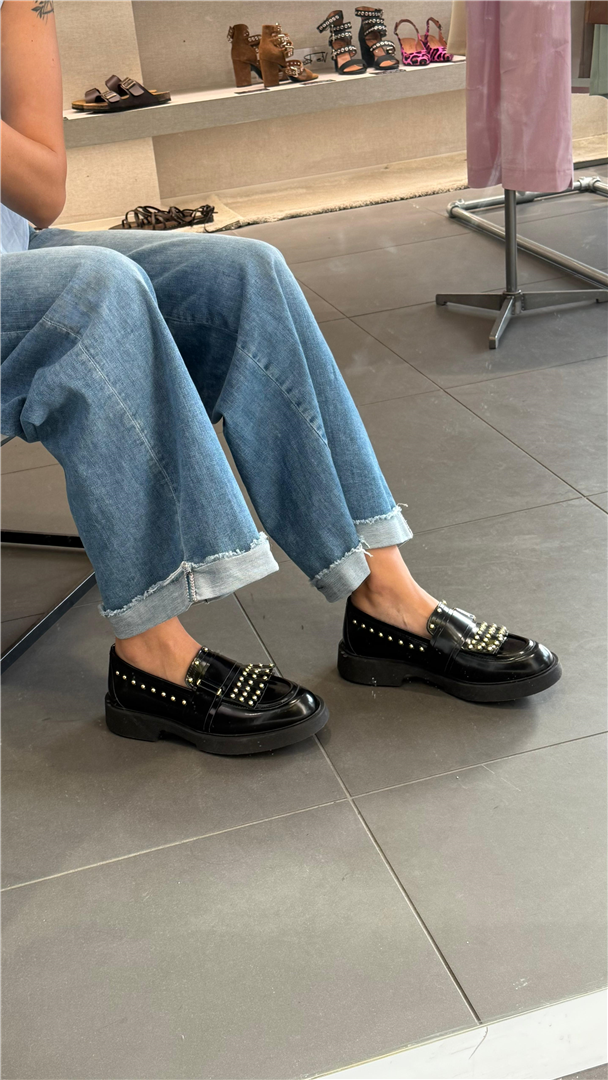 Mocassino In Pelle Abrasivato Con Frange E Borchie - Via Mondana cod. VMD15ABR main:sha1=e4010665fa190ea3cf5af926246ef2fc934358c6