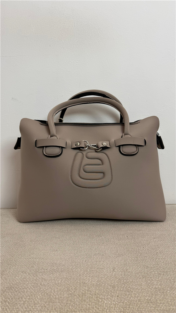 Borsa Mavis Tekno Fabric - La Fille Des Fleurs cod. MAVISTF\17 main:sha1=fad2573b0b011bdc0a6880b2da046e5a89f08e2b