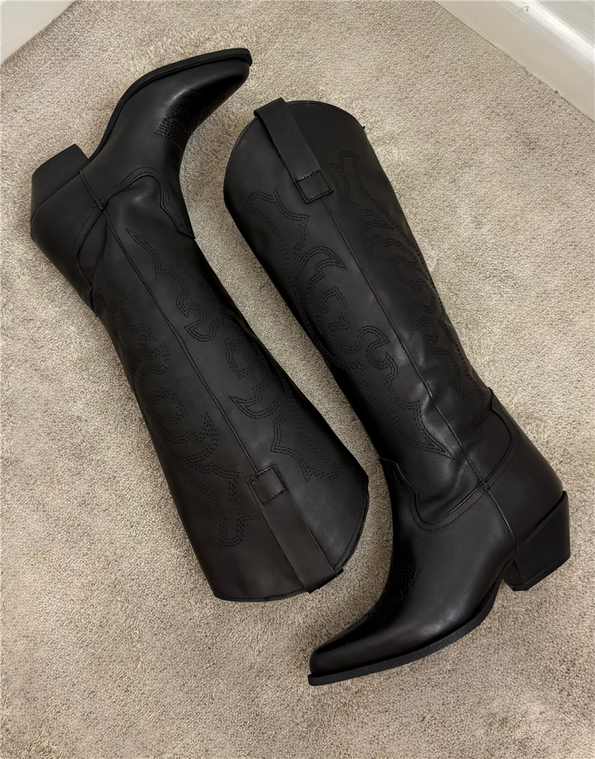 Texano In Pelle Alto Ricamato - Via Mondana cod. VMD012 main:sha1=bbc8d6ab2d21bec95dff4baa34deddd904be85c8