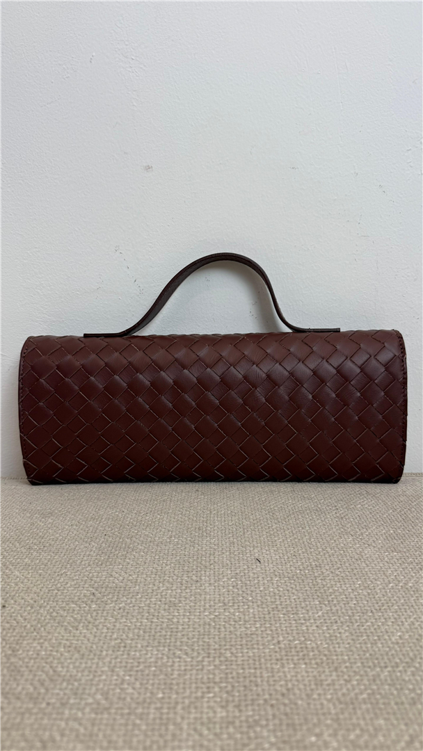 Borsa In Vera Pelle Intrecciata Con Tracolla Lung.31 Cm. Alt. 14 Cm - Divisione Chickster's cod. M3584 main:sha1=96d3a9ac33a2aab61e9d3ad0f2c27374d5a476d7