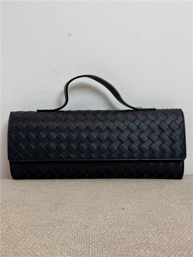 Borsa In Vera Pelle Intrecciata Con Tracolla Lung.31 Cm. Alt. 14 Cm - Divisione Chickster's cod. M3584 main:sha1=67170866c2bd78b489866dc4ab6147ad8e662426