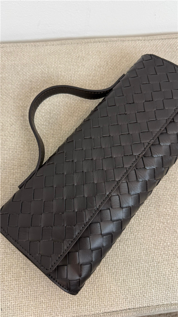Borsa In Vera Pelle Intrecciata Con Tracolla Lung.31 Cm. Alt. 14 Cm - Divisione Chickster's cod. M3584 main:sha1=8f782bf5a54c2d09f2cb278f816ed9de835b84c1