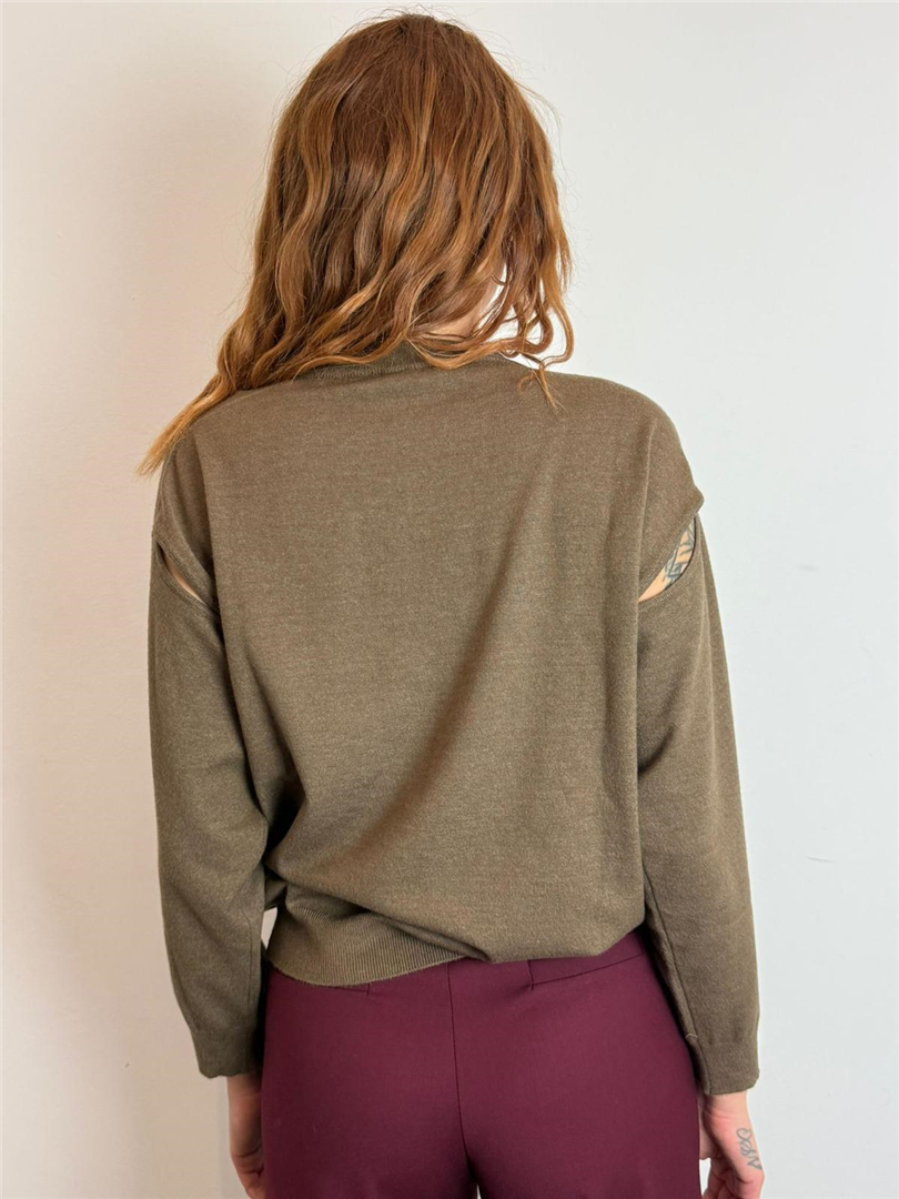 Pull Girocollo Con Oblo Sul Retro - Vicolo cod. 22154F main:sha1=76d8bd400e7eac96b1f45798cb6063dbbec4dffa