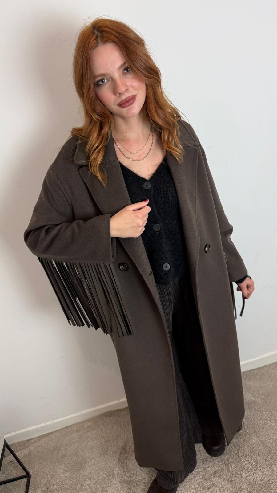 Cappotto Lungo Ampi Revers Con Frange Sulle Maniche - Souvenir cod. W38S0255 main:sha1=235cca384d5ebe25e120736ba255256565d4e96b