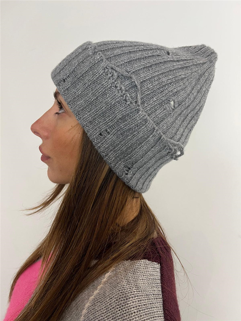 Berretto Con Rotture - Vicolo cod. 55185F main:sha1=44eb5f571646a24b4c9bd2cf3af189d319c849e4