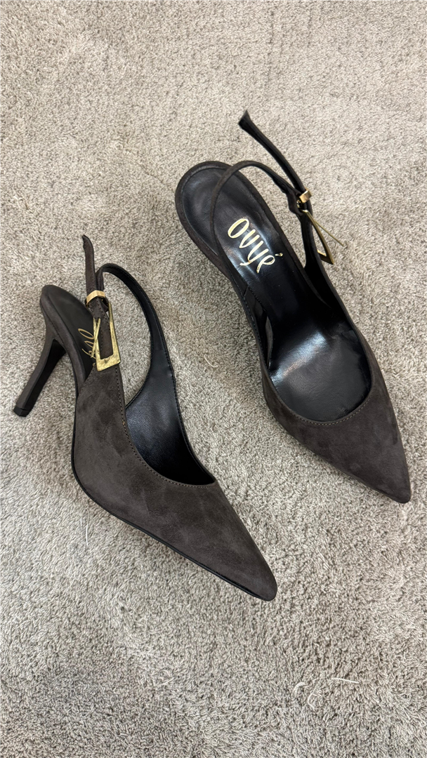 Chanel In Camoscio Con Cinturino Laterale Ovyè Tacco Cm 9 - Ovye' cod. 25/AT690CAM main:sha1=005a01981b549471a2fb9d88ea60cd35312c4901