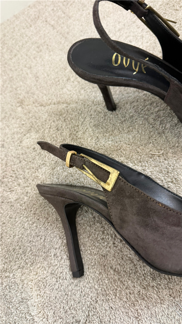 Chanel In Camoscio Con Cinturino Laterale Ovyè Tacco Cm 9 - Ovye' cod. 25/AT690CAM main:sha1=60c3f76f5651fb48677668d2d4419b538ba97339