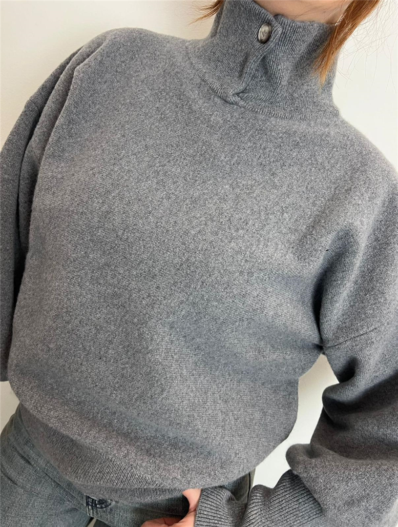 Pull Collo Alto Con Bottone Sul Collo - Vicolo cod. 22104F main:sha1=991ba7bd9a7afbae8cf3c412065772eda3cedf1f