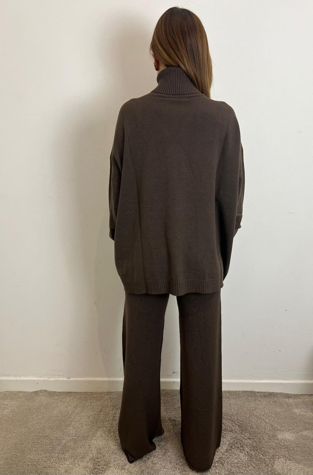 Completo Maglia Collo Alto Pantalone - Haveone cod. HMG_P027 main:sha1=3ea2bbe5112586fd1b93aa9963d1fb91901b2cb8