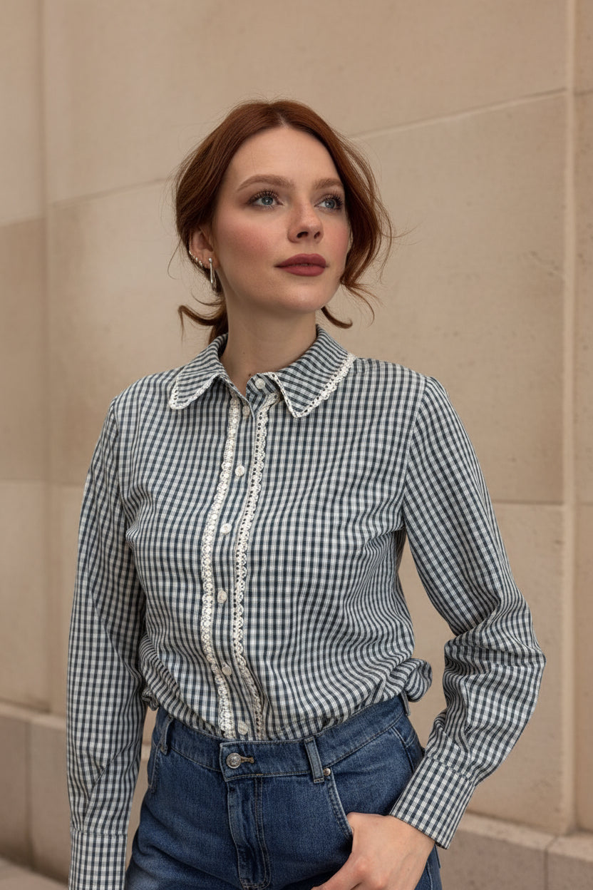Camicia Donna A Quadretti Blu Con Pizzo | Blusa Vichy Colletto Ricamato - Vicolo cod. TAB1056 main:sha1=49a5aa0e6ac7e0690d643dddbfe25aa899b30603