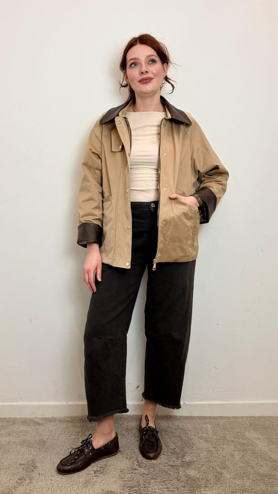 Giacca Impermeabile Donna Verde Con Colletto A Contrasto - Vicolo cod. TAB0950 main:sha1=69e3ae627f422cdc452b0419d378ba4eae340815