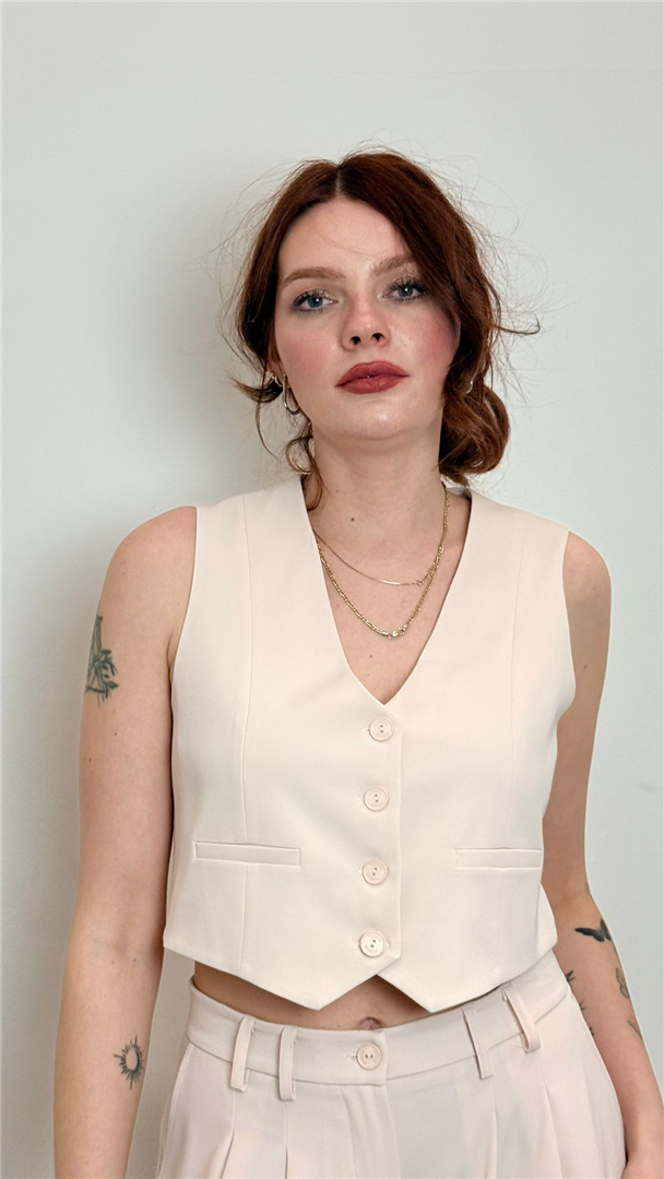 Gilet - Please cod. L975FF07P main:sha1=d9b0f78e4fac62e95b75b9352c4591f8d080c53b