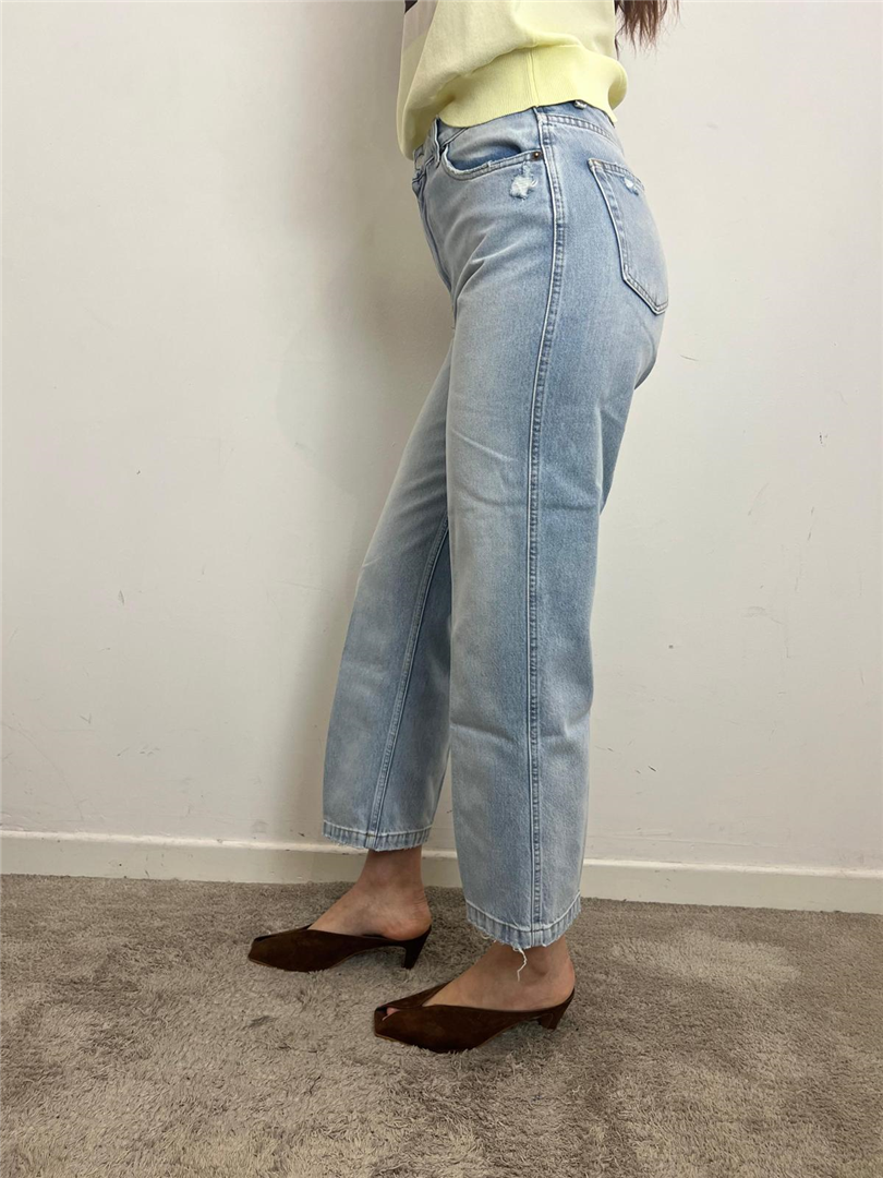 Jeans Kate Con Rotture - Vicolo cod. DAB5056 main:sha1=e8bb30d793a85a3e6273b46d174eaa5a8905a647