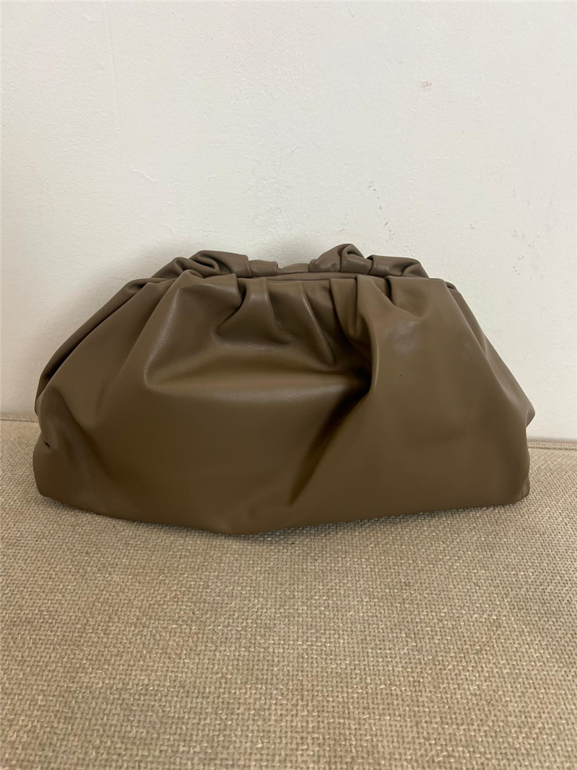 Borsa Pasticcino Grande Con Tracolla Argento Lung. Cm 34 H. Cm 20 - Divisione Chickster's cod. M3538 main:sha1=039b27710e319c4a87238de775117b98aa9431bc