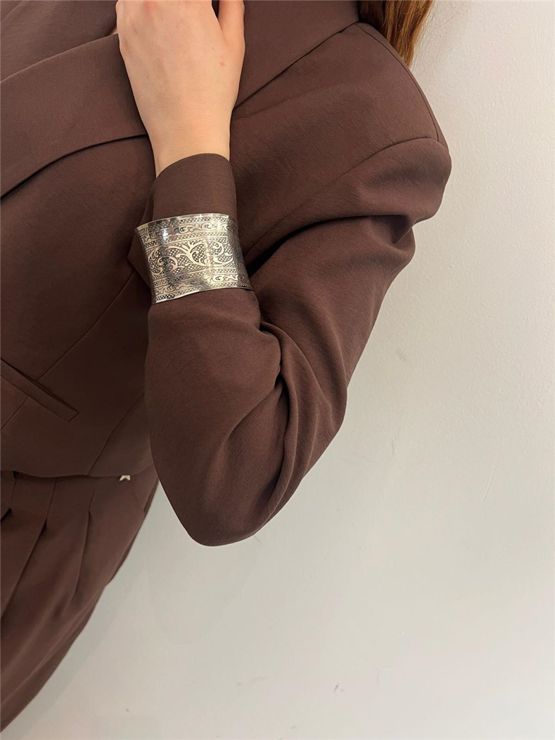 Blazer Crop Asimmetrico Dettaglio Bracciale - Souvenir cod. S39M1099 main:sha1=d2808e6dce70811ad093925ecebfcc76e778fc1a