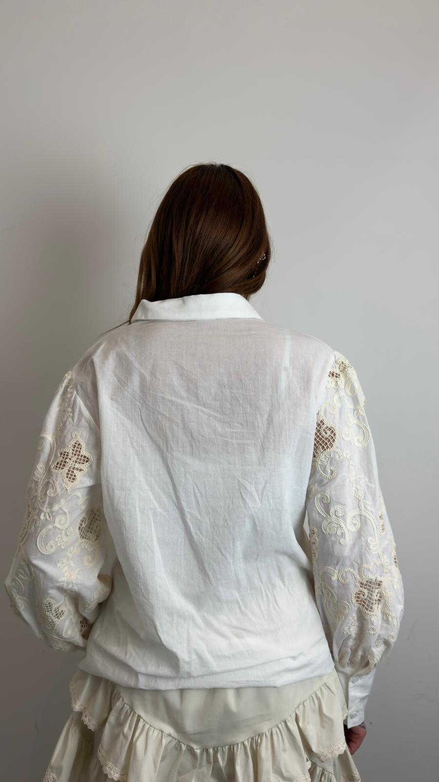 Camicia Con Ricamo Sulle Maniche - Haveone cod. CSS_Q158 main:sha1=37b4838b5c048a19e007909beafd07774c19c196