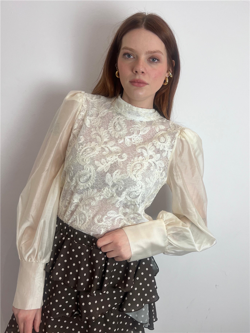 Blusa In Pizzo Maniche A Palloncino - Vicolo cod. TAB1641 main:sha1=478f838adbe0962242e30e03b5fc67595e35cd16