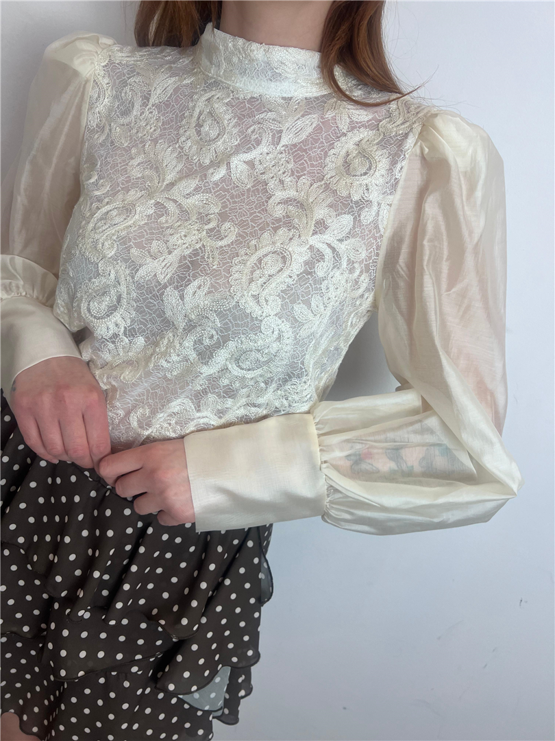 Blusa In Pizzo Maniche A Palloncino - Vicolo cod. TAB1641 main:sha1=62f4234ab15bf3aa3d4b9c77938e11b31740501d