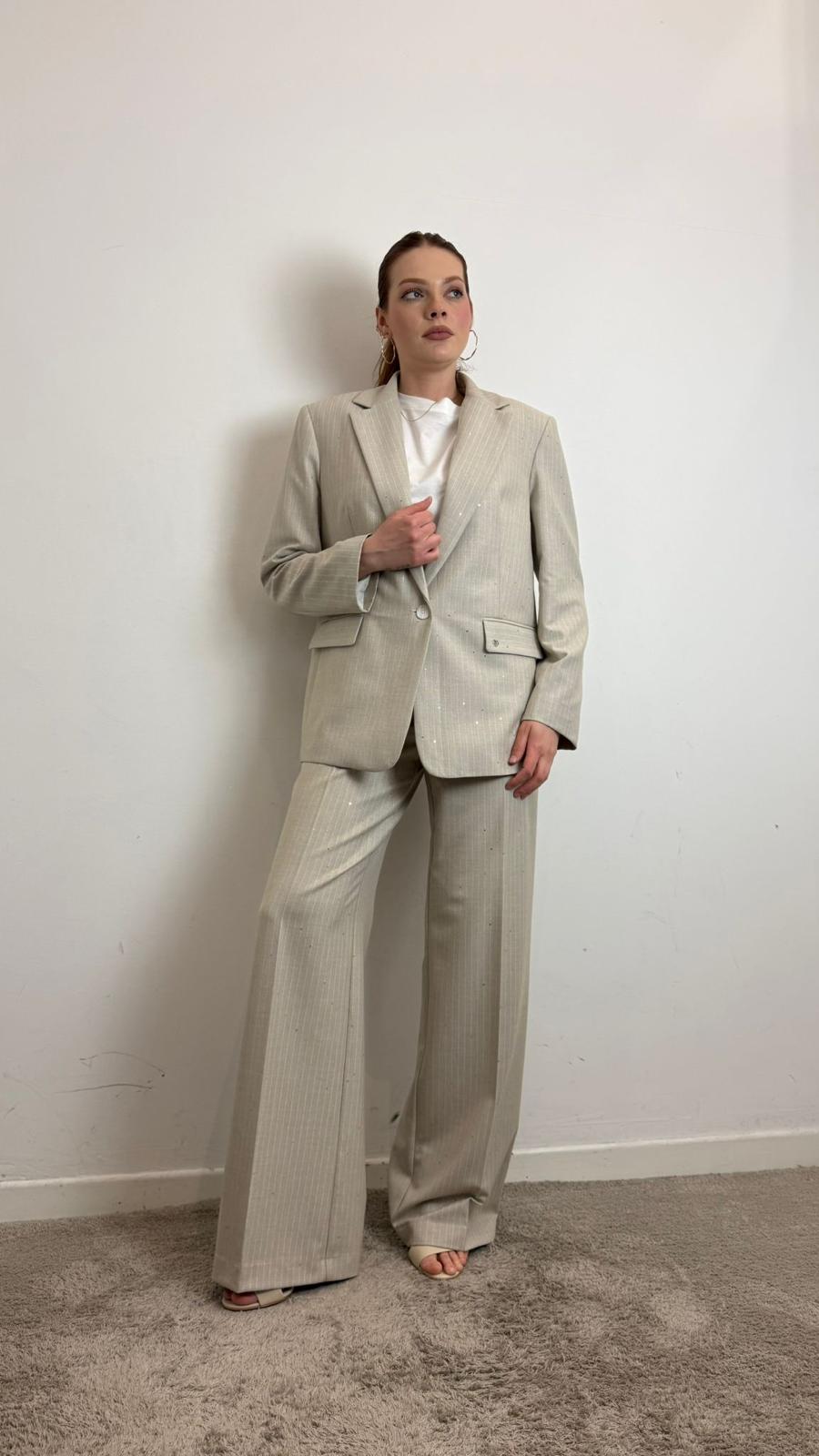 Blazer Over Gessato Con Paillettes - Please cod. J493TEVA main:sha1=e42ea858d5d41e207f1584386e693050fe524ec6