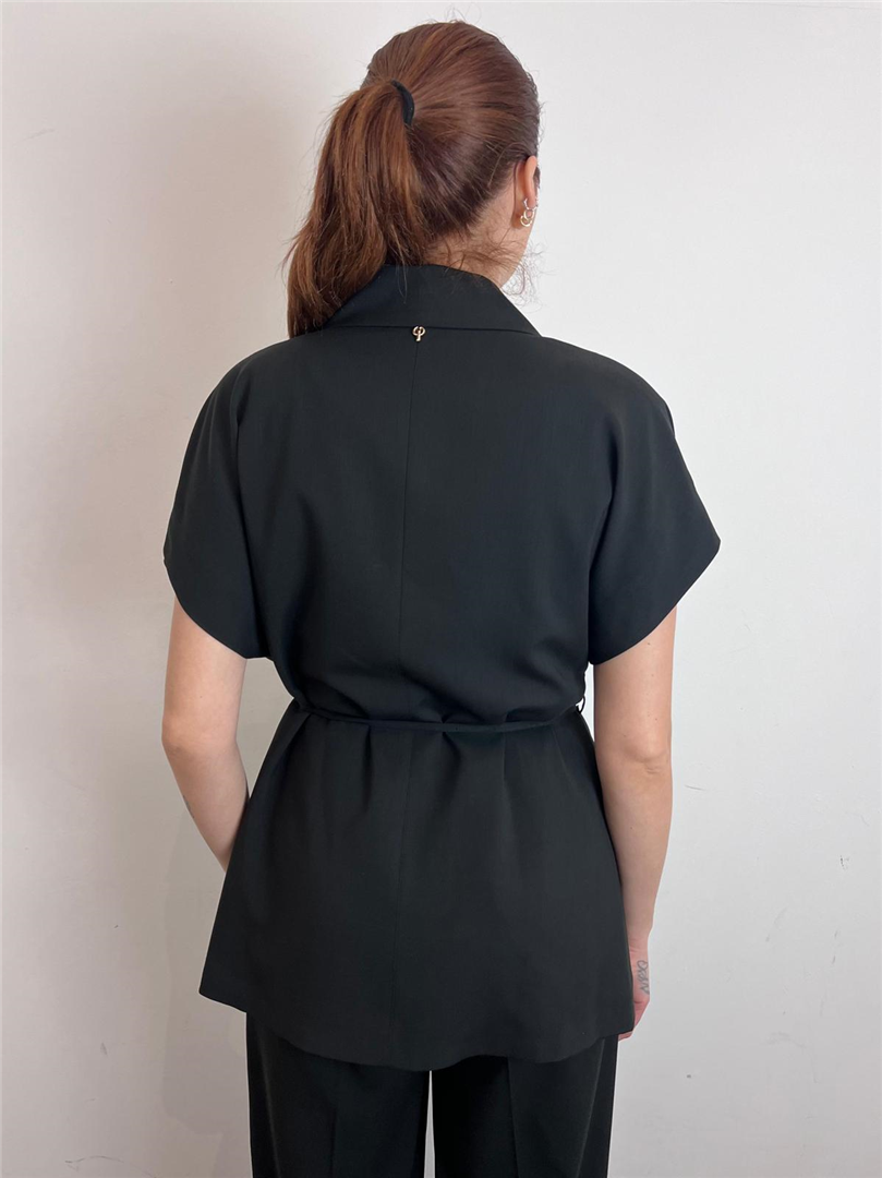 Gilet Lungo Con Laccetto Sottile In Vita - Philia Loft cod. M02M0727 main:sha1=358070ec6db41de244e93d47fa7389964cefc4d3